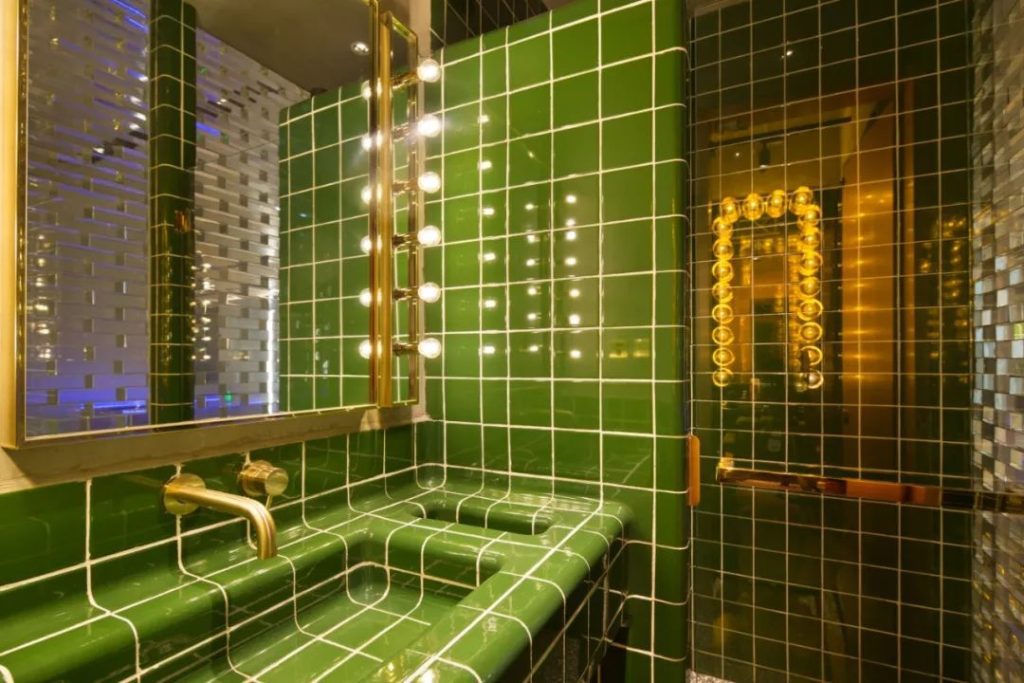 01 12 维塑科技 维塑科技